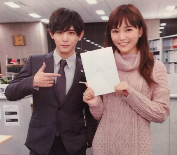 山田涼介さんと川口春奈さん